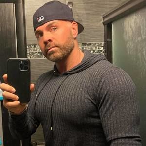 Meet your Posher, Nicky